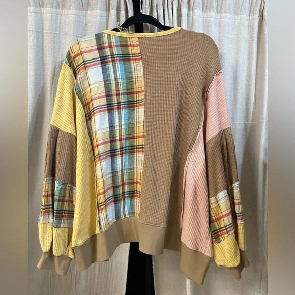 NWT Easel LA Plaid Patchwork Thermal LS Top - Picture 2 of 2